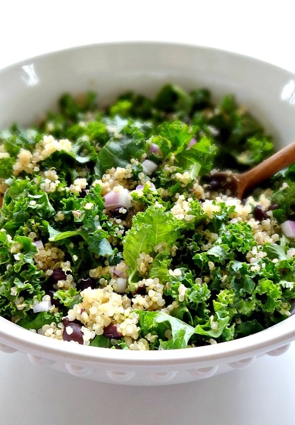 Spicy Kale and Quinoa Black Bean Salad - vegan, gluten free and oil-free. Crunchy, savory, spicy and absolutely delicious! A crowd-pleasing salad. From The Glowing Fridge.
