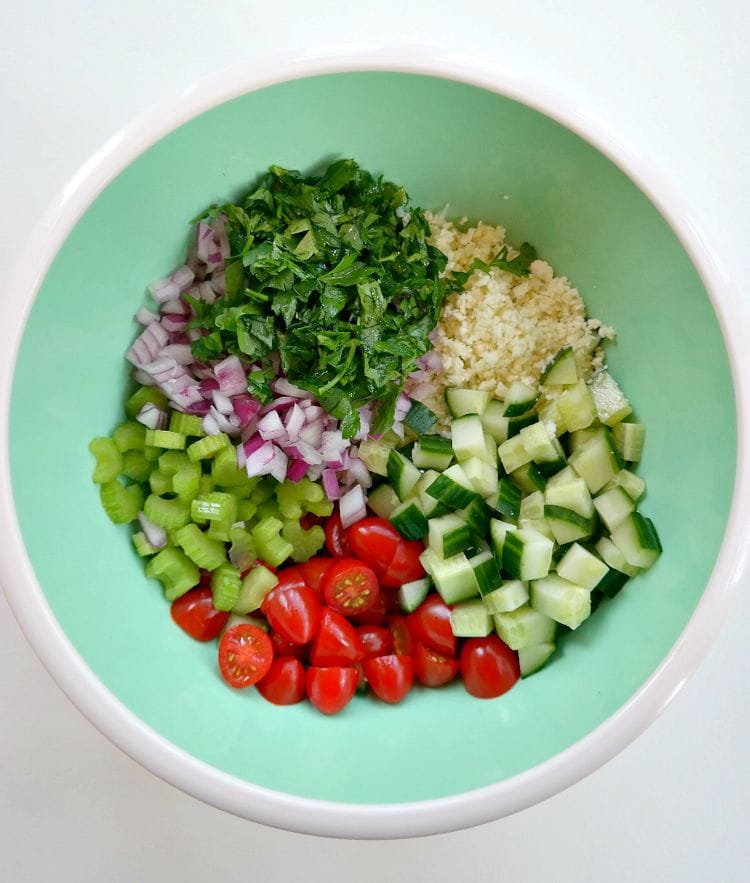 Cleansing Tabbouleh Salad - made gluten free and vegan with low-fat cleansing nutrients and ready in 30 minutes. Super easy, oil-free, healthy and vibrantly flavored! From The Glowing Fridge