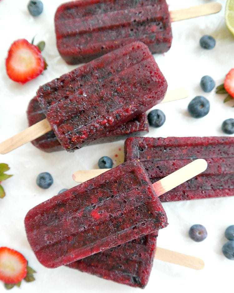 Boozy Berry Wine Pops - vegan - refreshing, light and slightly sweet with notes of smooth merlot, a hint of balsamic and a touch of fresh lime. Absolutely delicious. From The Glowing Fridge.