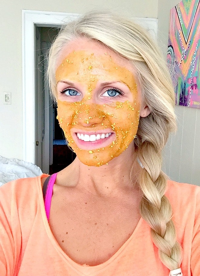 Brightening Turmeric + Lemon DIY Face Mask. With beautifying turmeric and healing manuka honey, this mask is perfect for acne-prone skin, evening out skin tone and rejuvenating radiance. Helps retain moisture and a glowy complexion! 