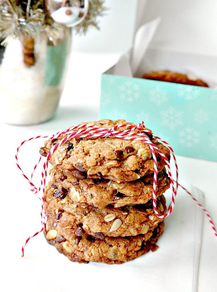 Cherry Chocolate Muesli Cookies - VEGAN - Bites of wholesome golden goodness with tart dried cherries, chocolate chips, date crumbles, chewy raisins and crunchy oats. Easy to bake and absolutely delicious! From The Glowing Fridge.