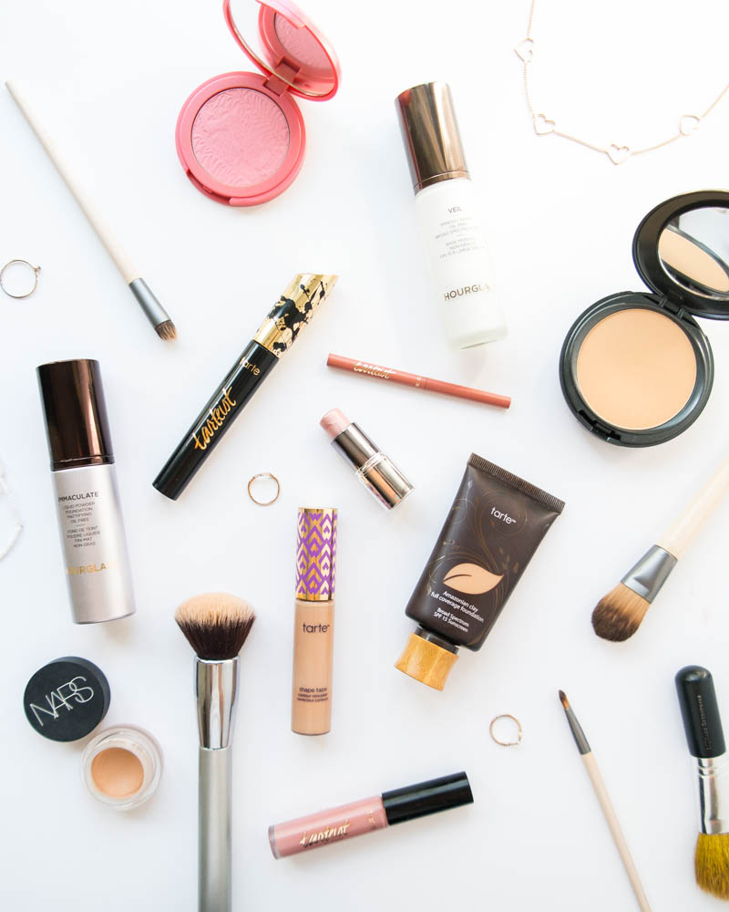 My Everyday Vegan Makeup Favorites. Natural, safe products that you can feel good! The BEST Primer, Concealer, Foundation, Setting Powder, Mascara, Bronzer, Highlighter, Lipstick and more! #vegan #crueltyfree #makeup