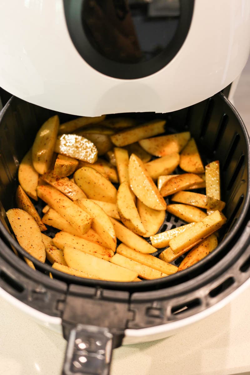 Crispy Air Fryer French Fries. Made in the Magic Chef Air Fryer, these are quick, easy, perfectly crispy and done to total perfection! Made with healthier oil too. #french #fries #airfryer